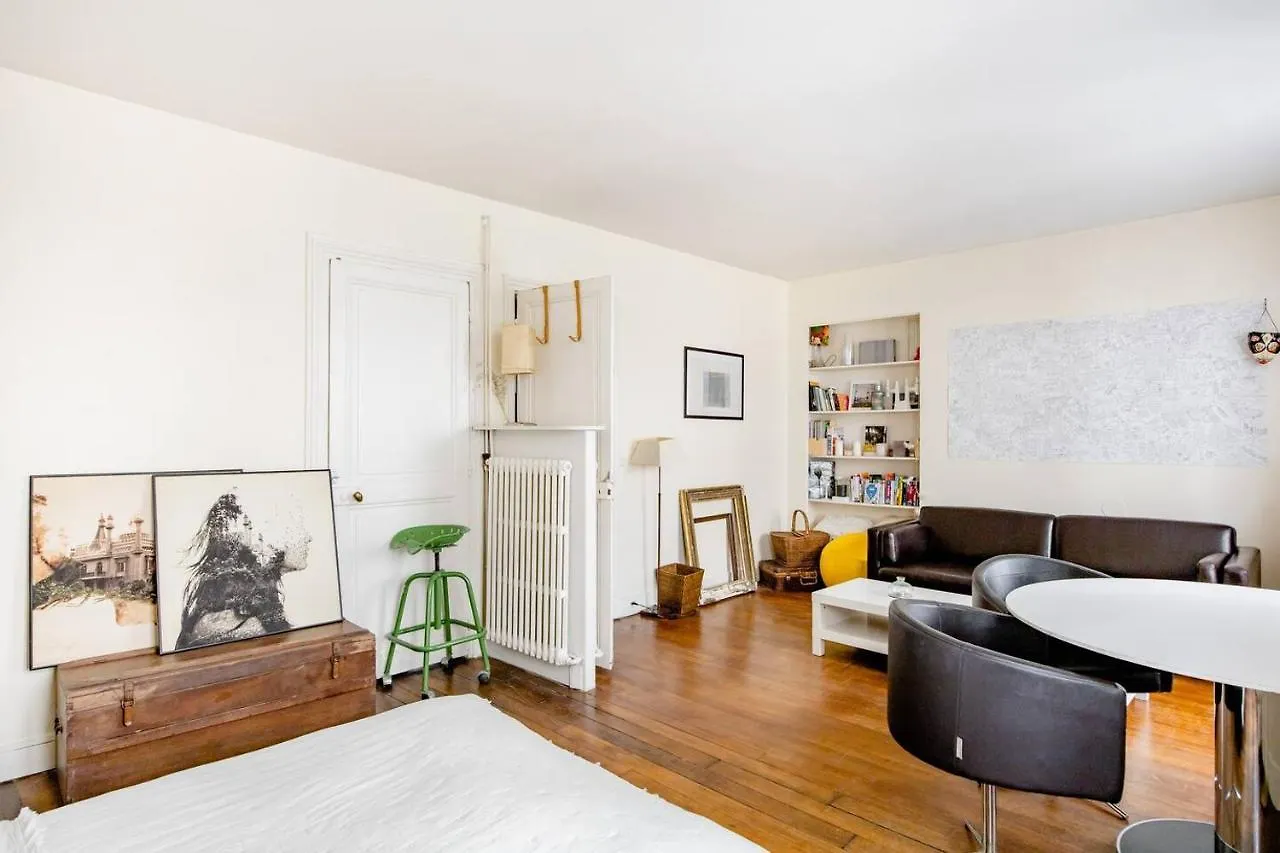 Bel Ile Saint Louis, Centre Homestay szállás